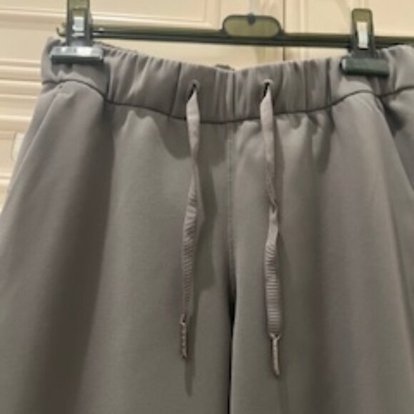 Lululemon On The Fly Pant Size 4 - Picture 2 of 5